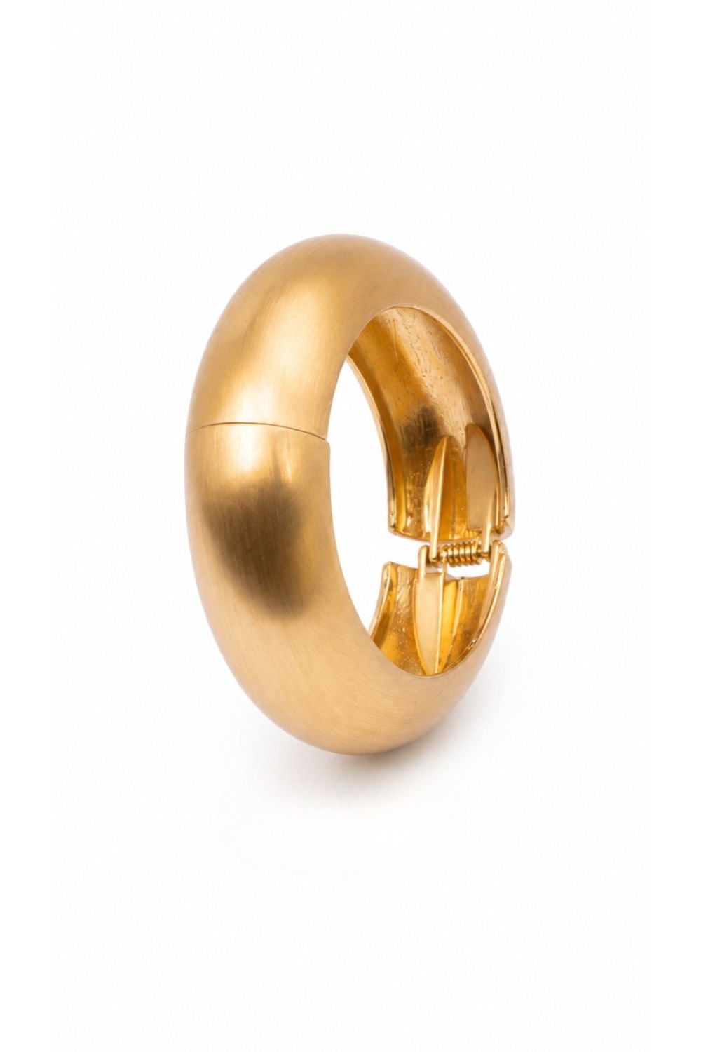 Luxury Gold Plated Broad Pearl Bracelet for Women