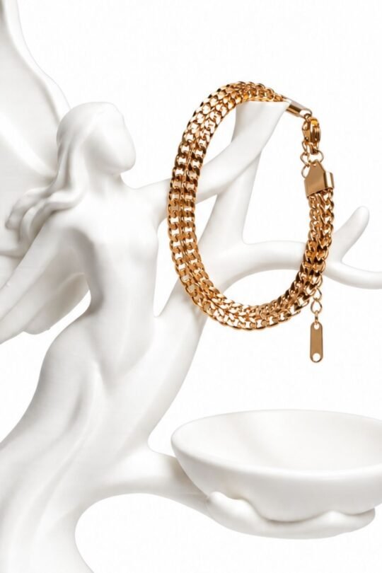Chunky interlinked chain design with a dangling tag charm Bracelet
