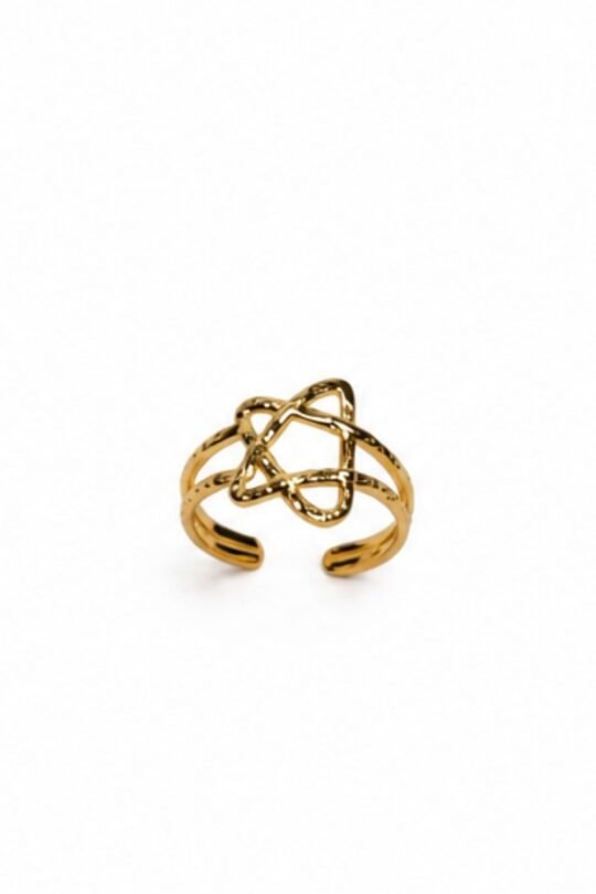 Intertwined Heart Gold Ring