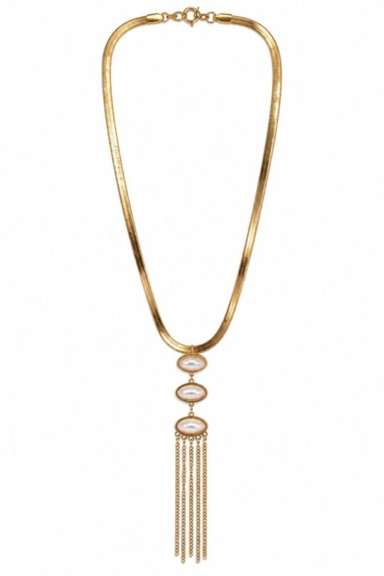 Studded Oval shaped Pearl accent Necklace